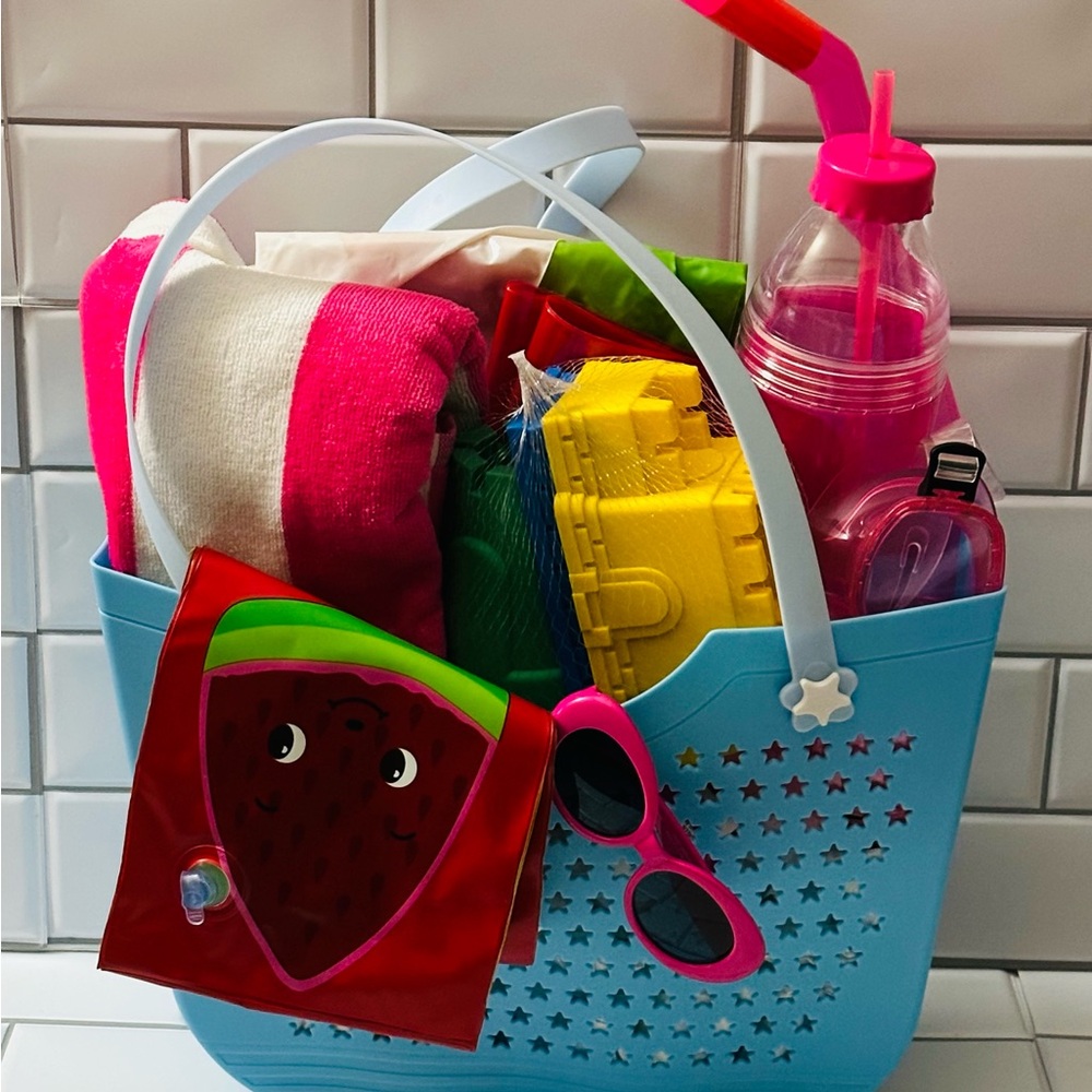 Blue Star Tote with Pink Accessories